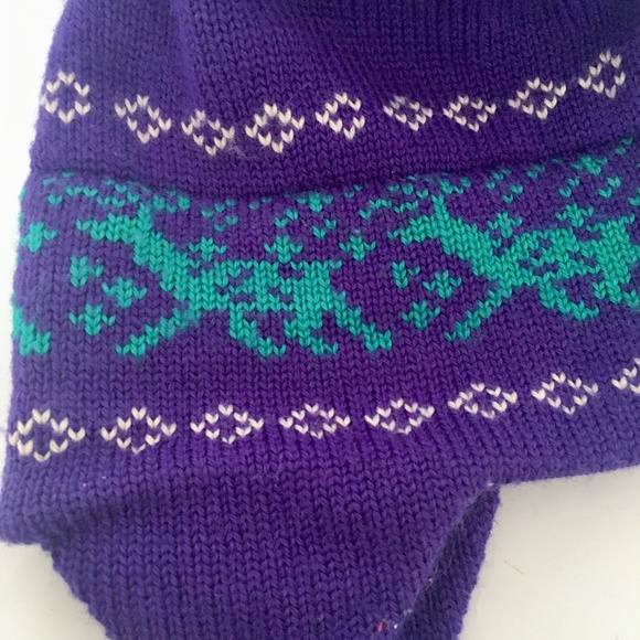 Gordini Hat Beanie Toque Pompom Braided Ties Purple Green Ear Covering - Picture 3 of 9